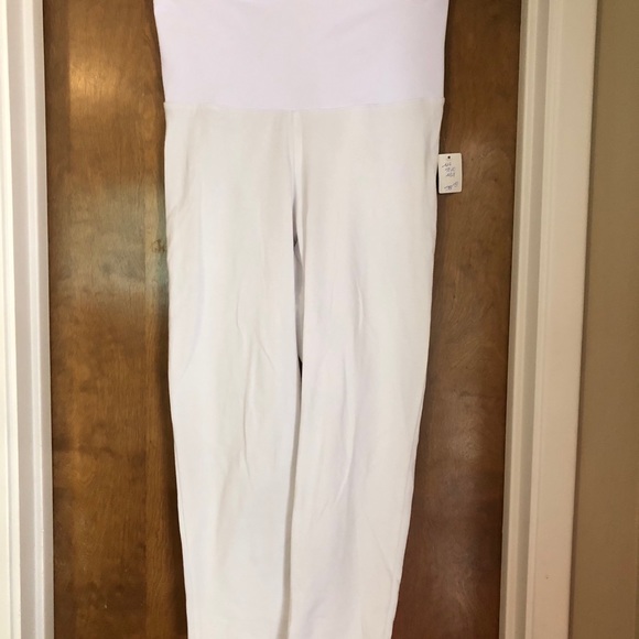 NWT maternal America cropped leggings - Picture 3 of 5